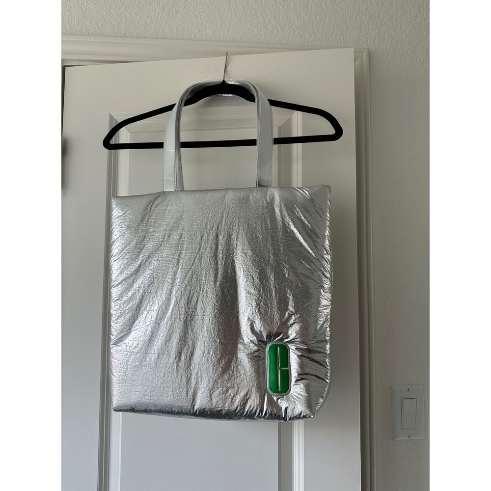 Clinique Metallic Silver Puffer Tote Bag Green Logo Quilted Shoulder Bag NEW
